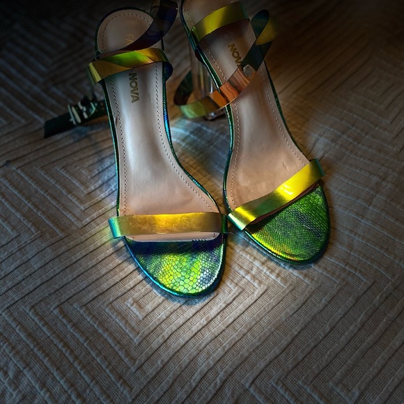 Barley worn fashion nova shoes! - Picture 2 of 7